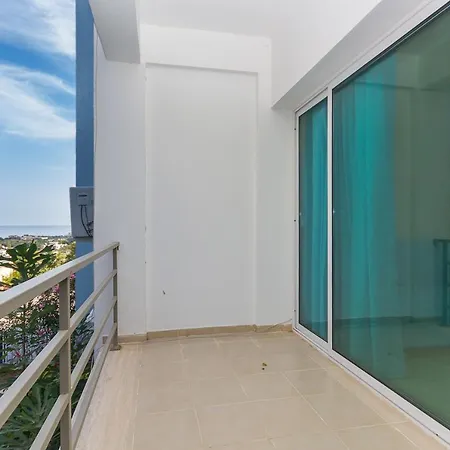 Spacious Sanctuary Cove B5 Duplex With Sea View In Kyrenia Girne
